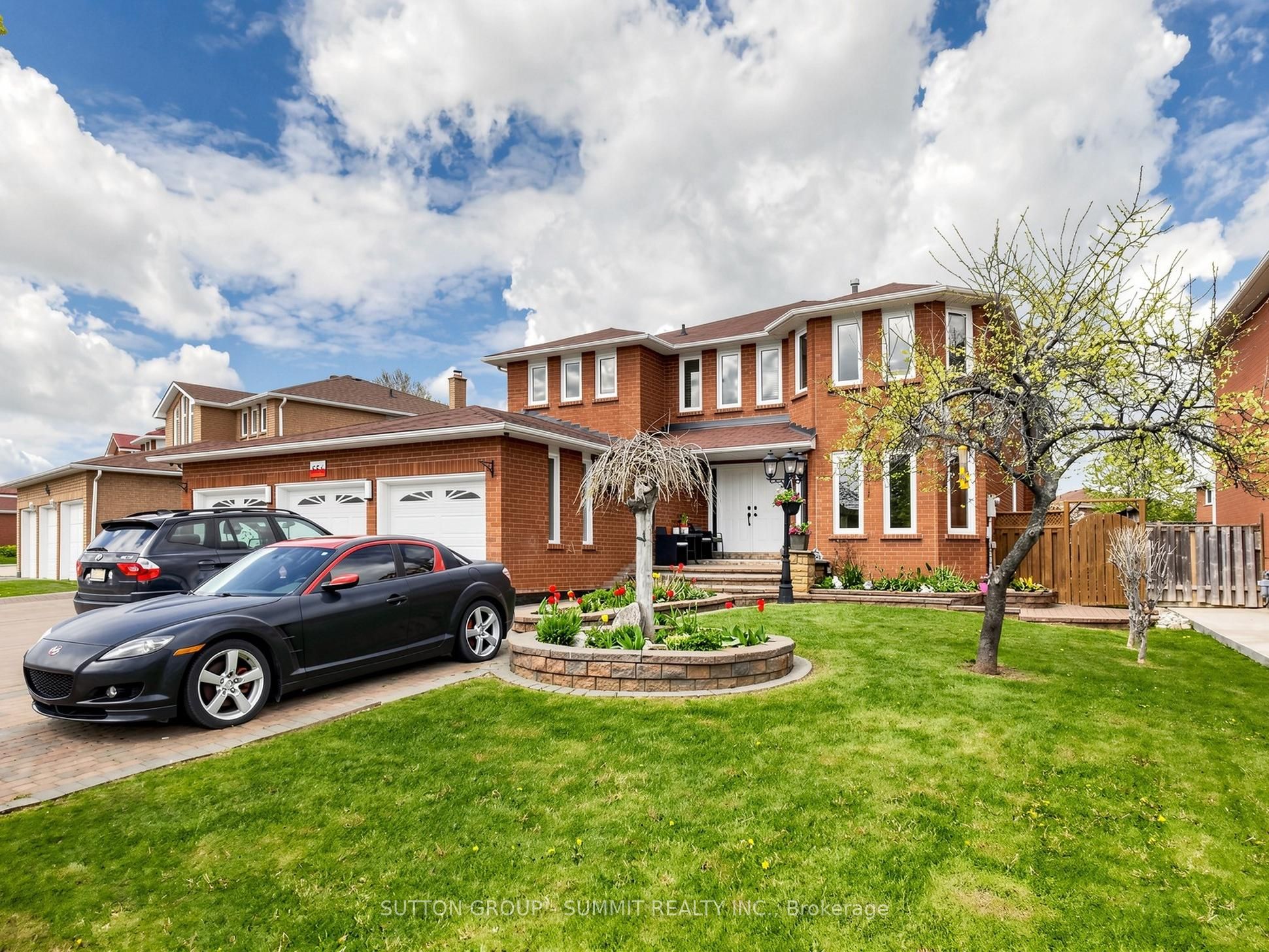 556 Ray Lawson Boulevard, Brampton, ON, L6Y 4H5 photo 3