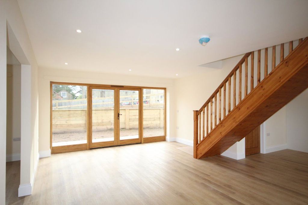 3 bed barn conversion to rentTitley, Kington HR5 photo 4