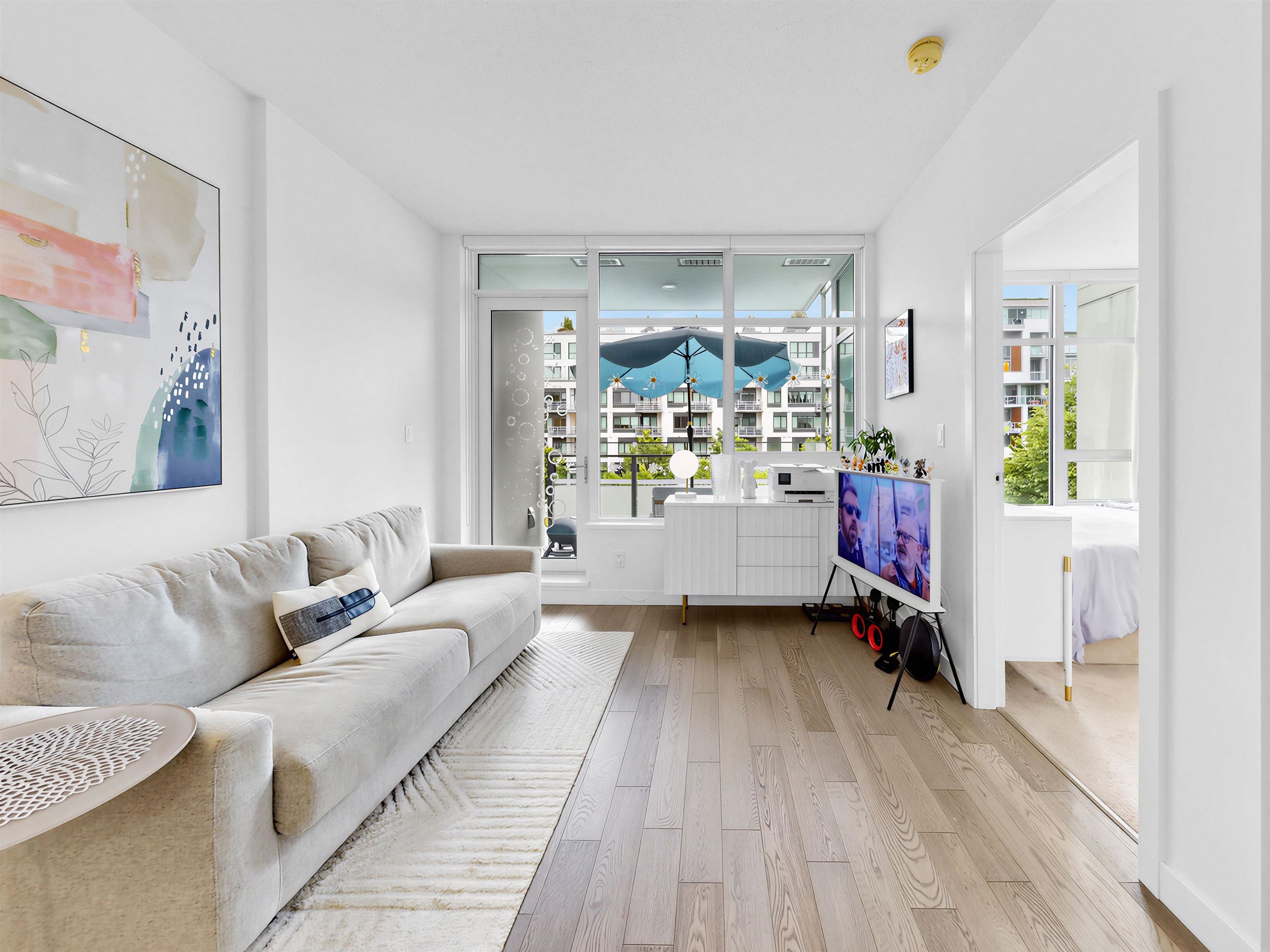 304-4963 Cambie Street, Vancouver, BC, V5Z 0H5
