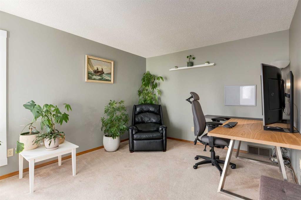 Additional image 5 of 159 Macewan Drive NW, Calgary, AB, T3K 3G5