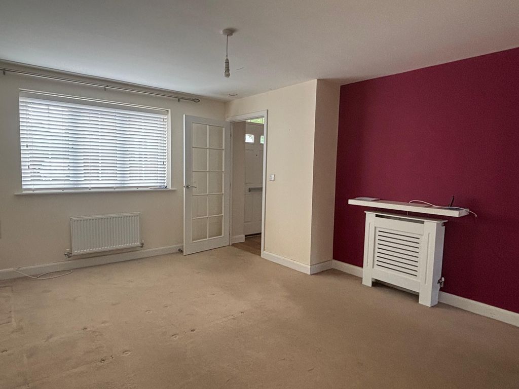 Additional image 2 of 3 bed semi-detached house to rentWheatcroft Way, Swindon SN1
