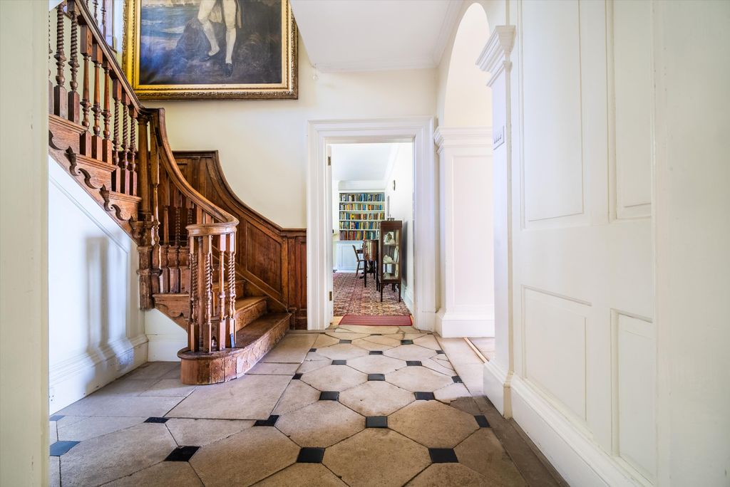Additional image 7 of 8 bed detached house for saleBlackwater Road, Newport, Isle Of Wight PO30
