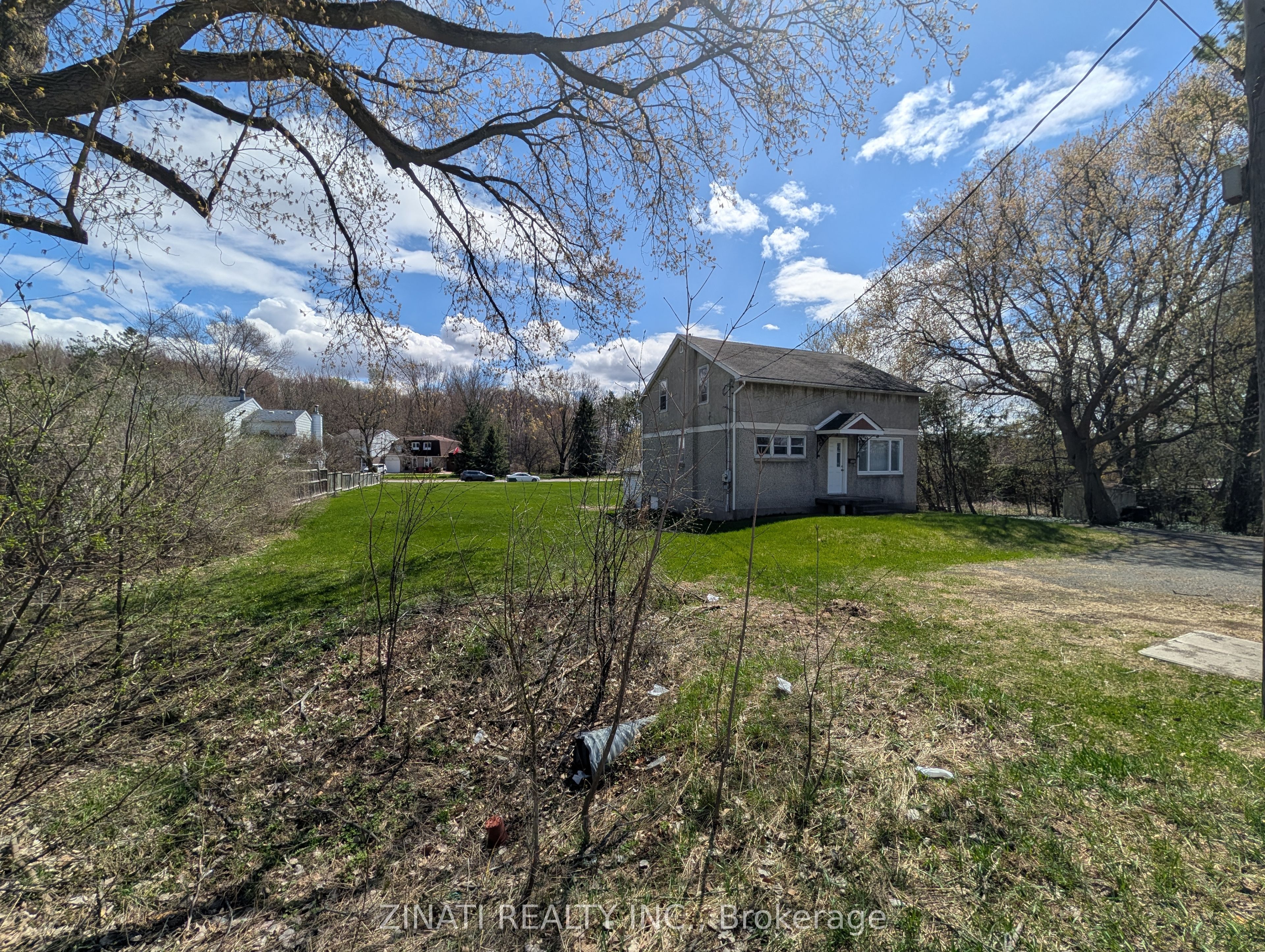 Additional image 3 of 2446 Innes Road, Ottawa, ON, K1B 3J9