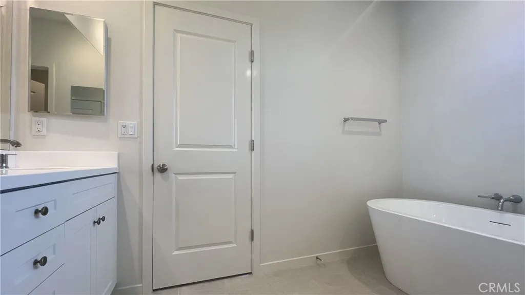 Additional image 20 of 110 Sunnyside, Irvine, CA 92618