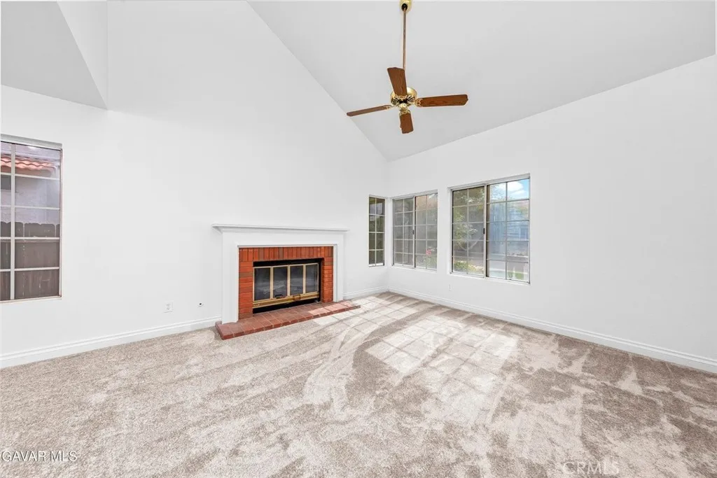 37450 Yorkshire Dr, Palmdale, CA 93550 photo 3