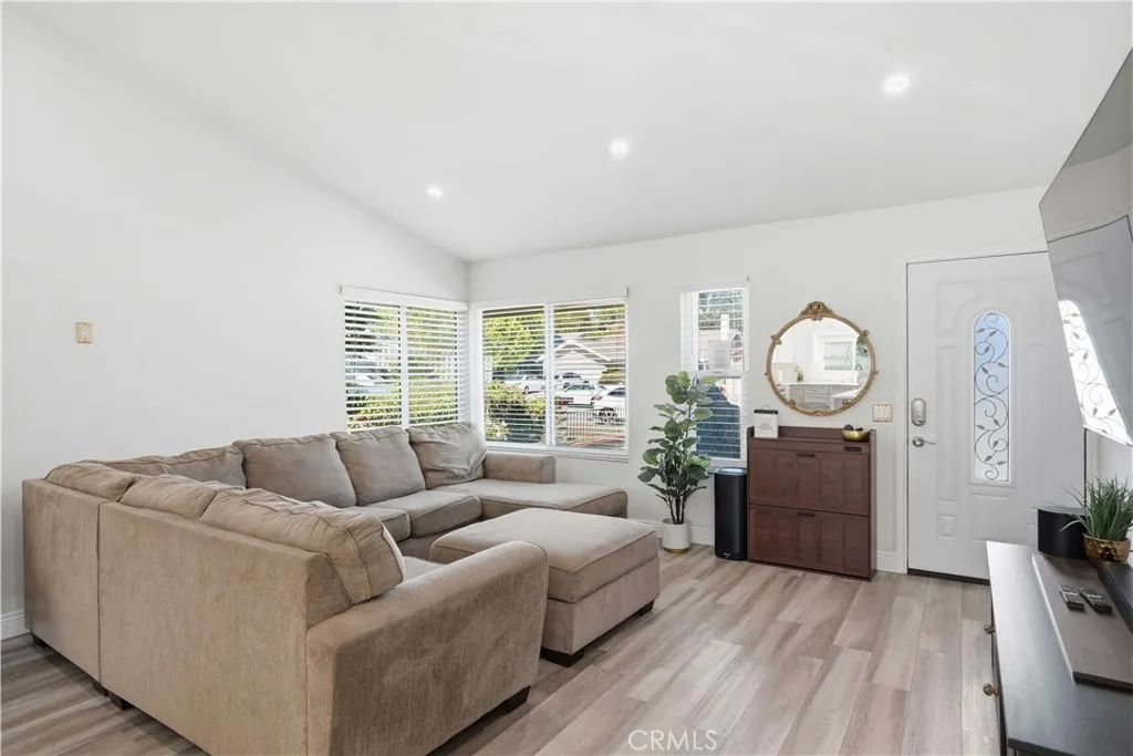 Additional image 24 of 27621 Cherry Creek Drive, Valencia, CA 91354