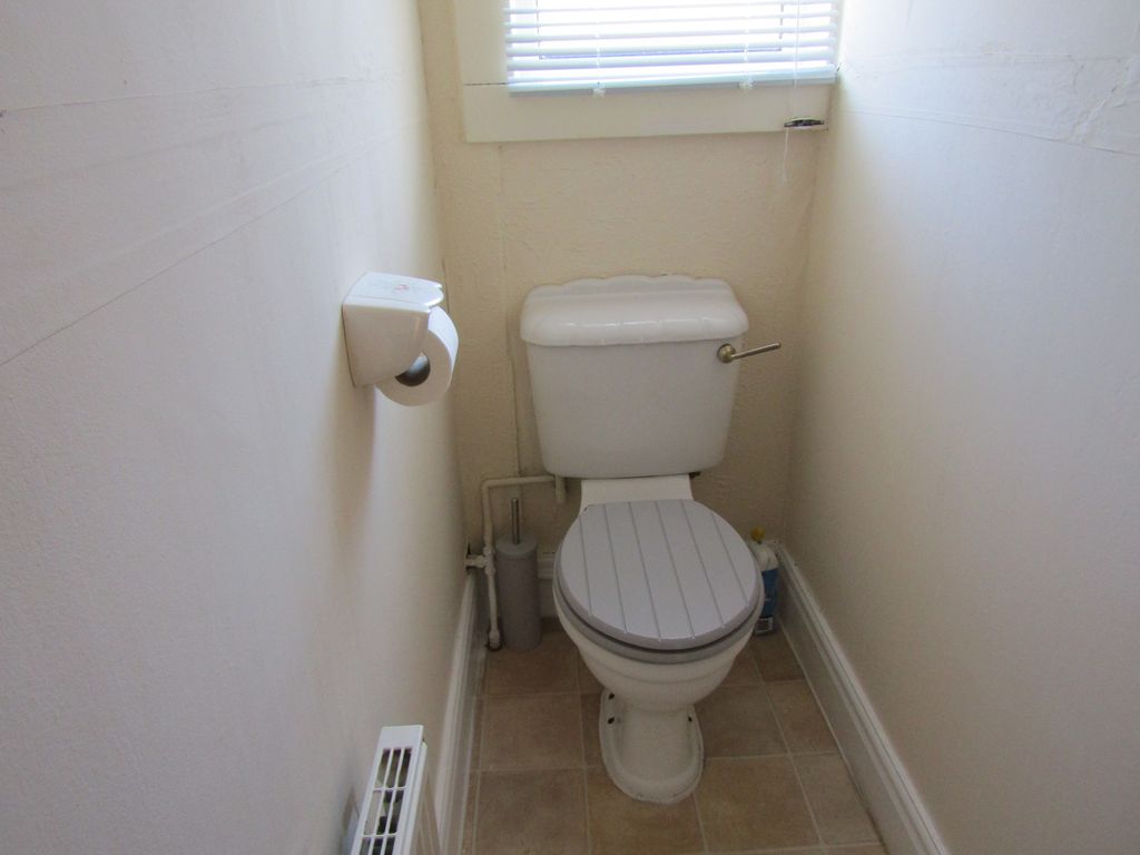 Additional image 10 of 2 bed flat to rentNorth Avenue, Rhyl, Denbighshire LL18