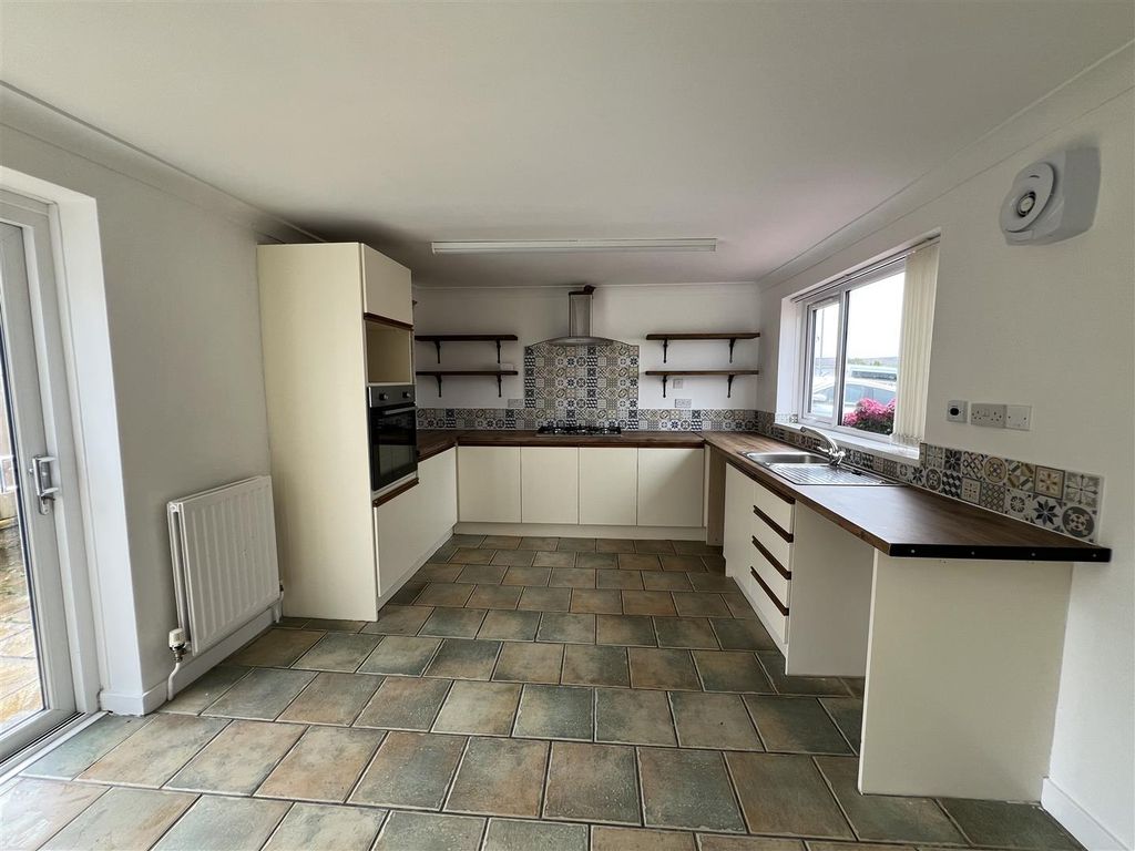 Additional image 8 of 3 bed semi-detached bungalow to rentChapel Lands, Alnwick NE66