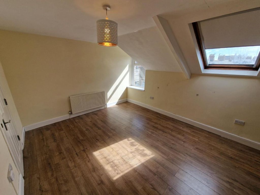 Additional image 7 of 2 bed flat to rentArcot Street, Penarth CF64