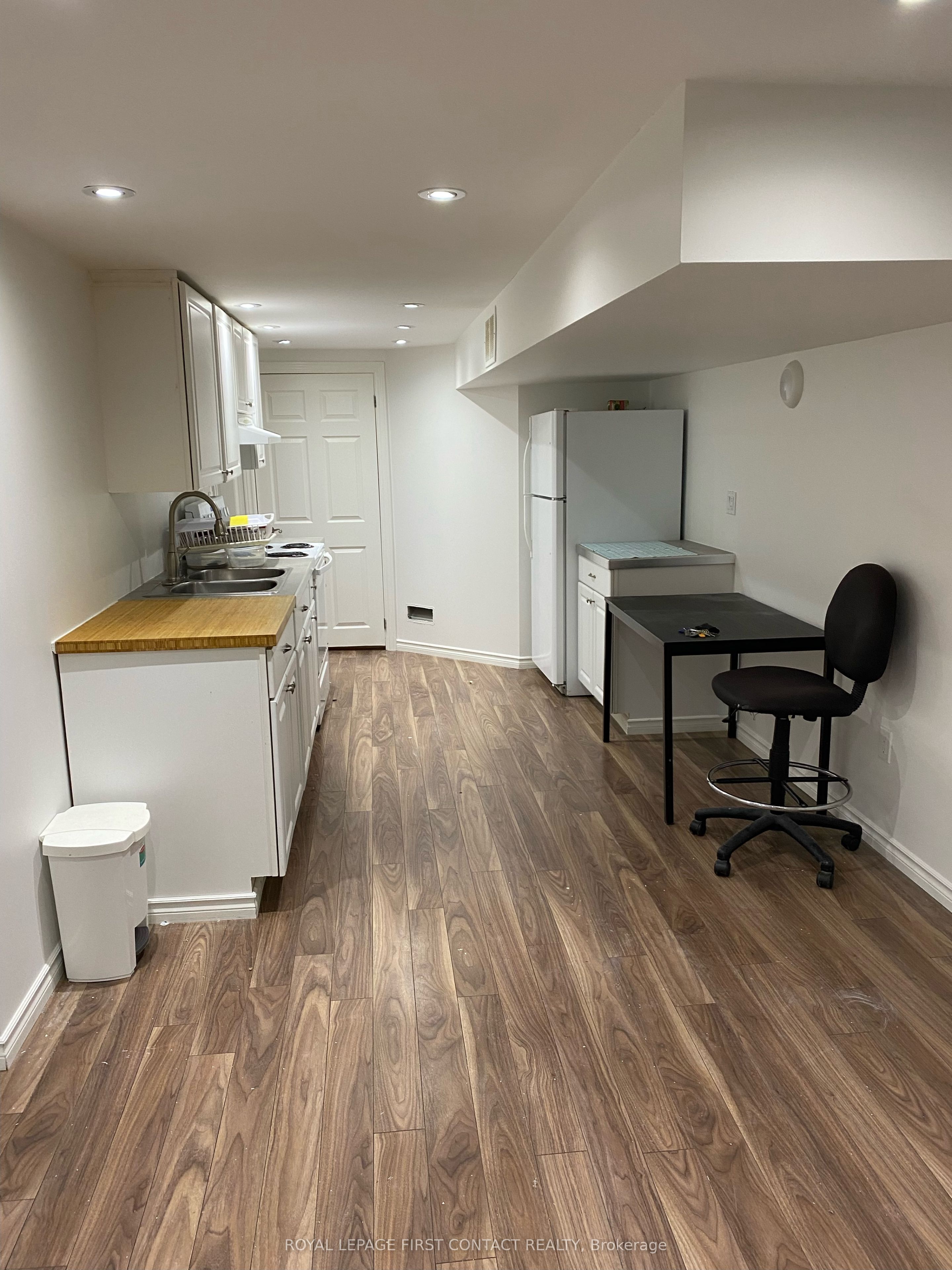 Additional image 2 of 560 Heman Street, Newmarket, ON, L3Y 2Z3