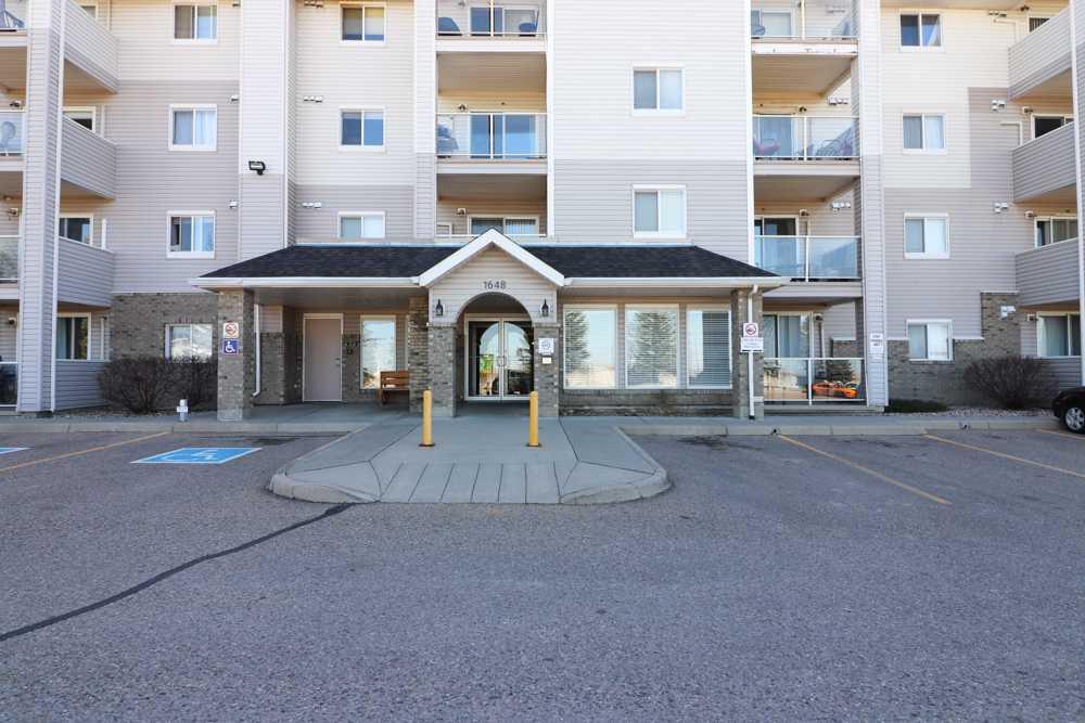 105-1648 Saamis Drive NW, Medicine Hat, AB, T1B4X1