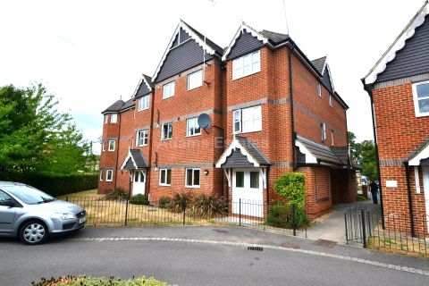 Wokingham Road, Reading RG6