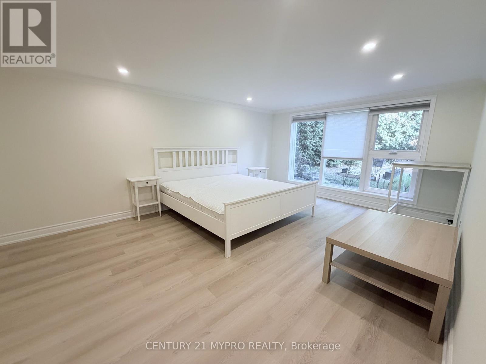 LOWER - 8 CEDAR FOREST COURT