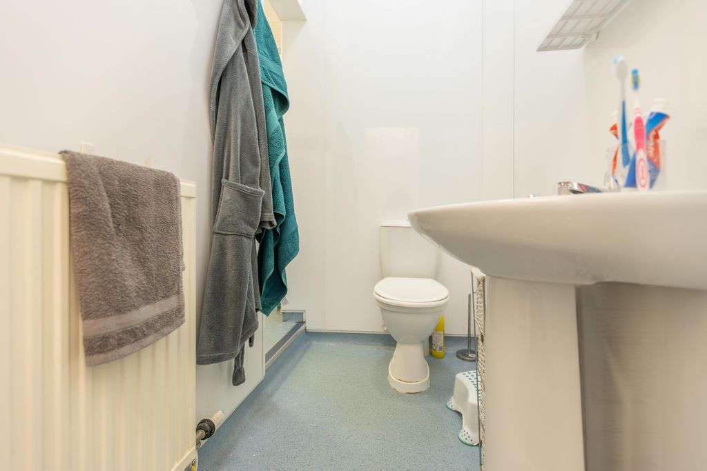 Additional image 10 of 2 bed flat for saleMain Road, Crookedholm KA3