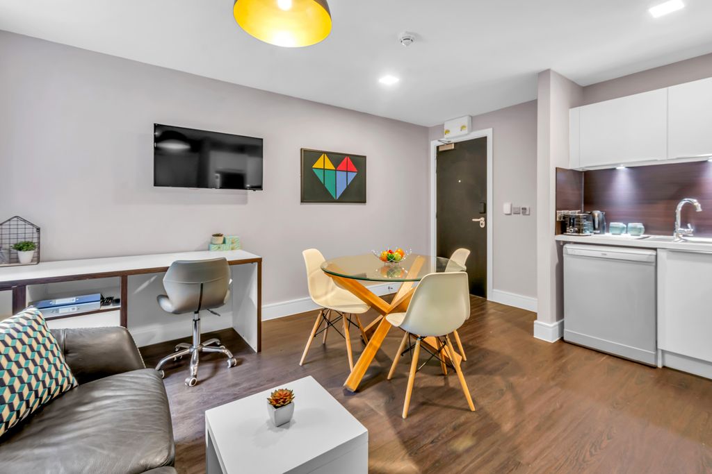 Additional image 3 of Room to rentWestfield Road, Leeds LS3