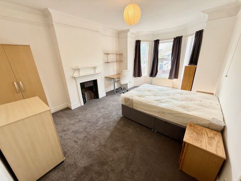 Christchurch Road, Reading RG2, Room to rent