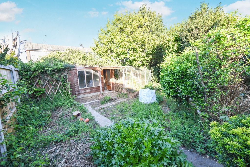 Additional image 16 of 4 bed detached house for saleBranksome Close, Stanford-Le-Hope SS17