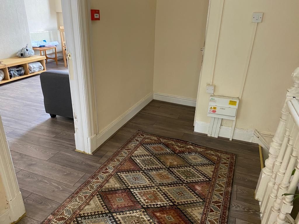 Additional image 4 of 6 bed flat to rentHyde Park Road, Leeds LS6