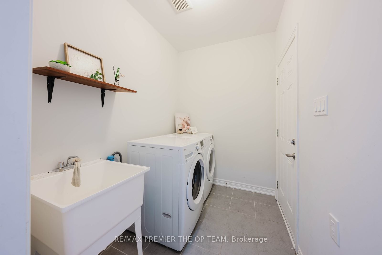 Additional image 6 of 49 Walter Procter Road, East Gwillimbury, ON, L9N 0P1