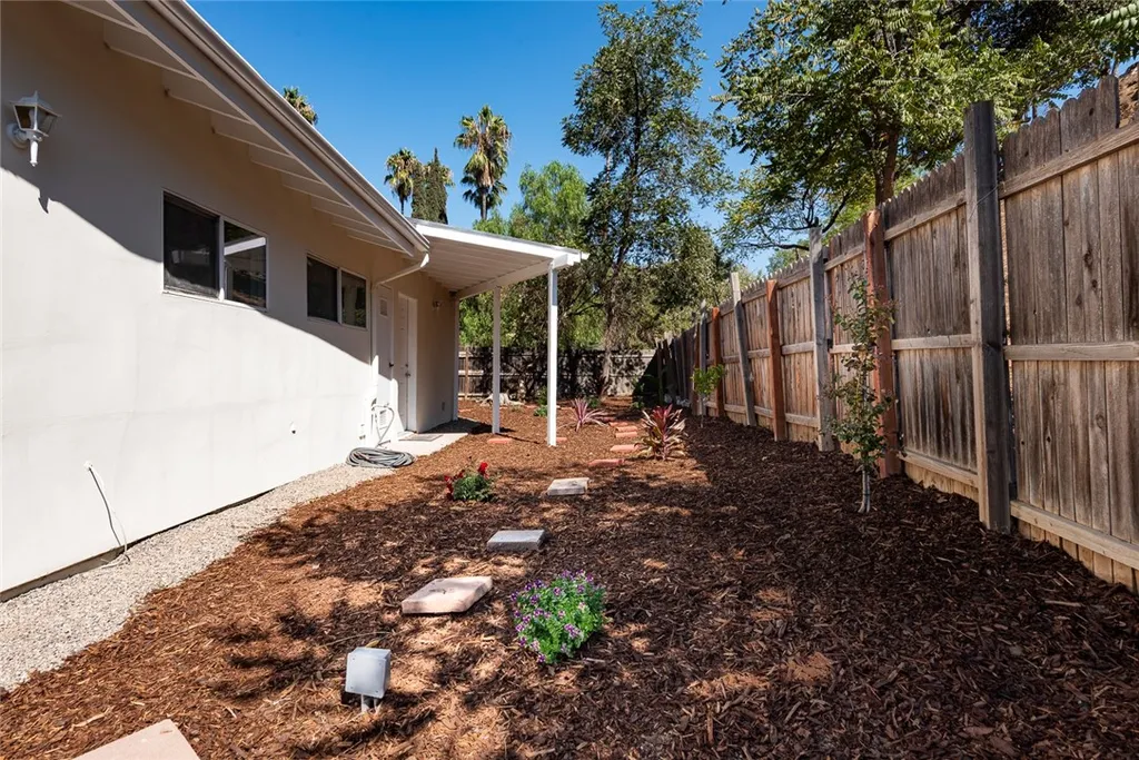 Additional image 42 of 10416 Clybourn Avenue, Shadow Hills, CA 91040