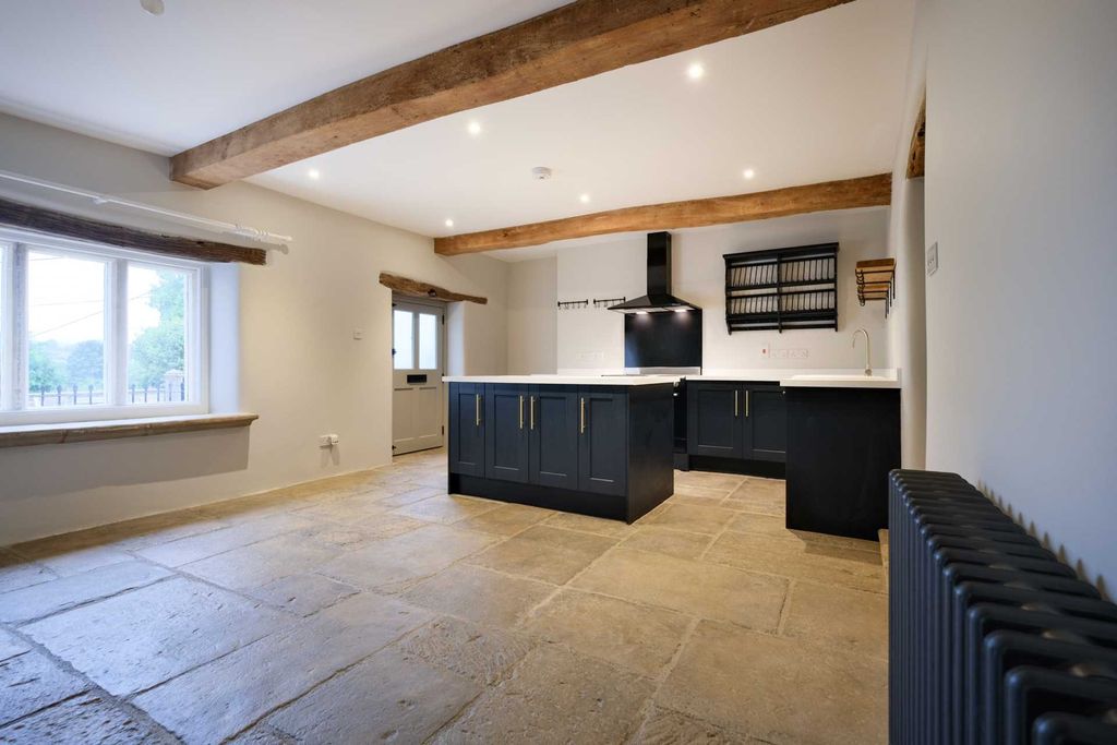 Additional image 4 of 3 bed property to rentHigh Street, Box SN13