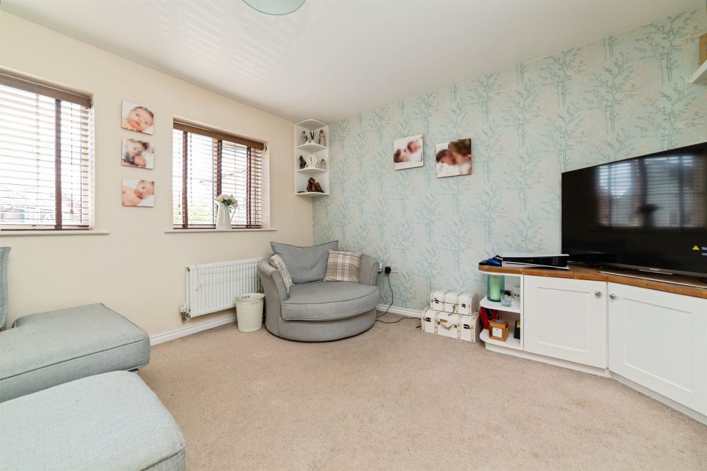 Additional image 14 of 3 bed end terrace house for saleStoney Fields, Watton At Stone, Hertford SG14