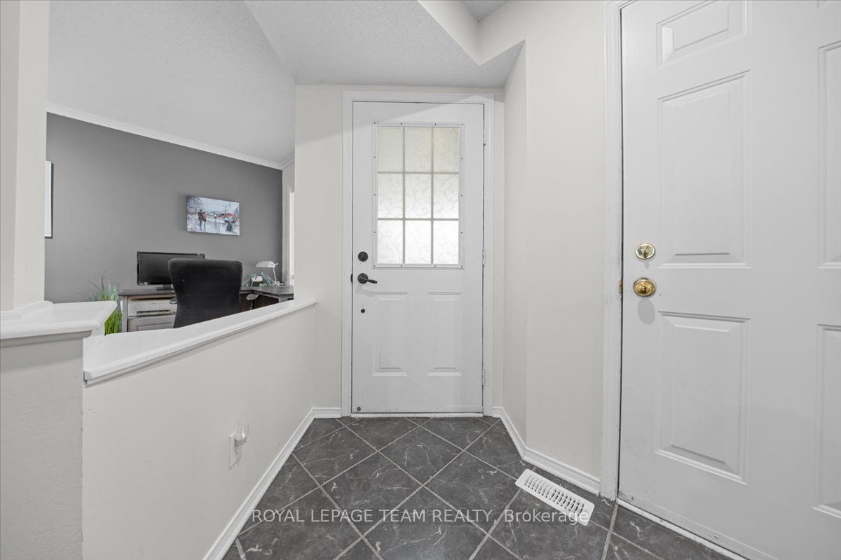 Additional image 3 of 115 Fairlop Way S, Ottawa, ON, K2J 5B6