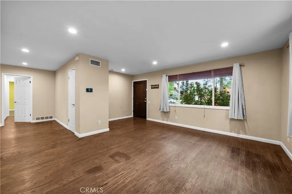 Additional image 6 of 23741 Archwood St, West Hills, CA 91307