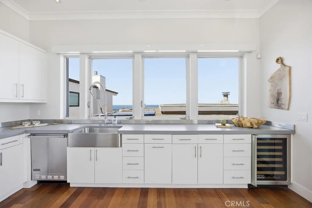 Additional image 46 of 1211 Bayview Dr, Manhattan Beach, CA 90266