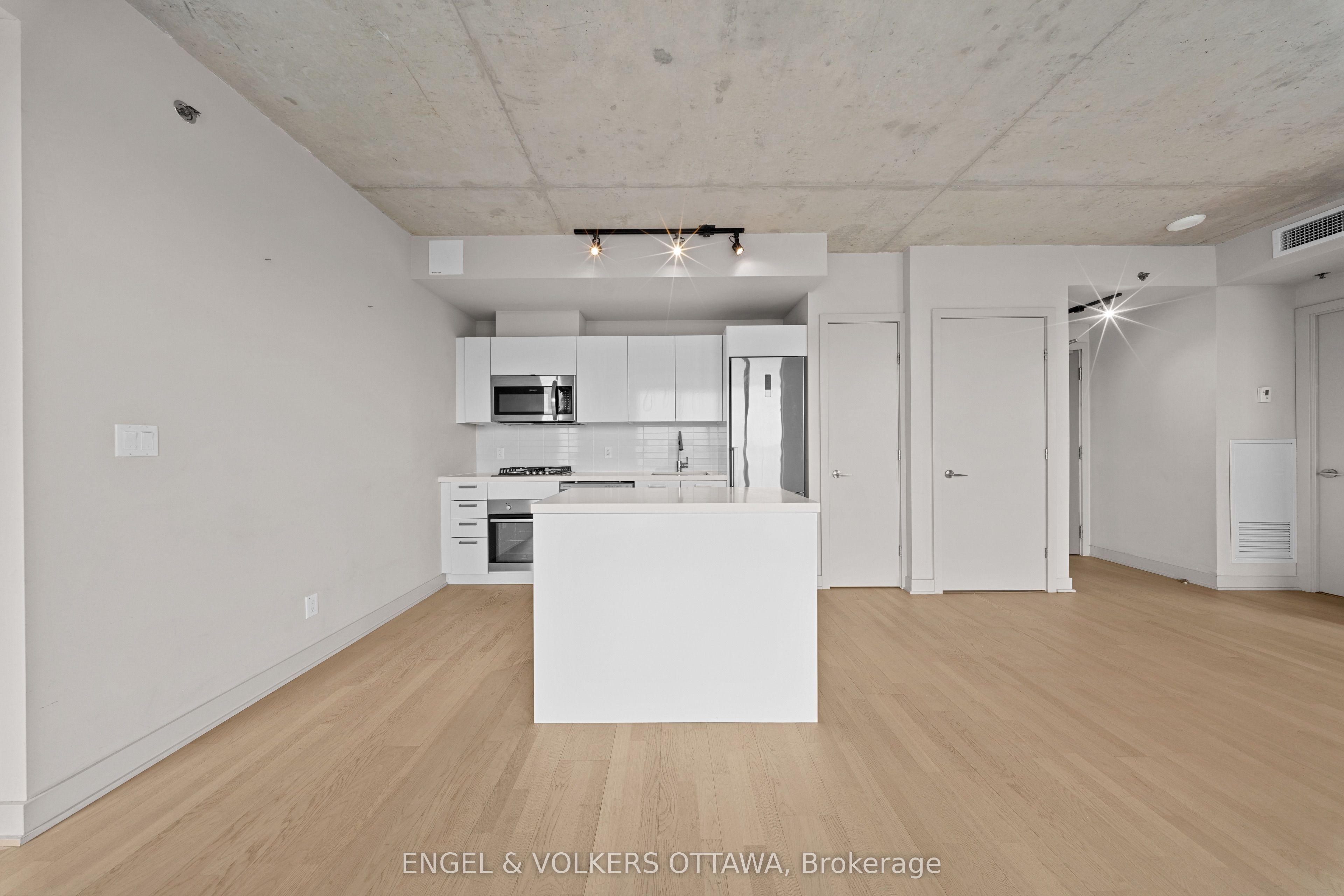 Additional image 4 of 1701-203 Catherine Street, Ottawa, ON, K2P 1J5