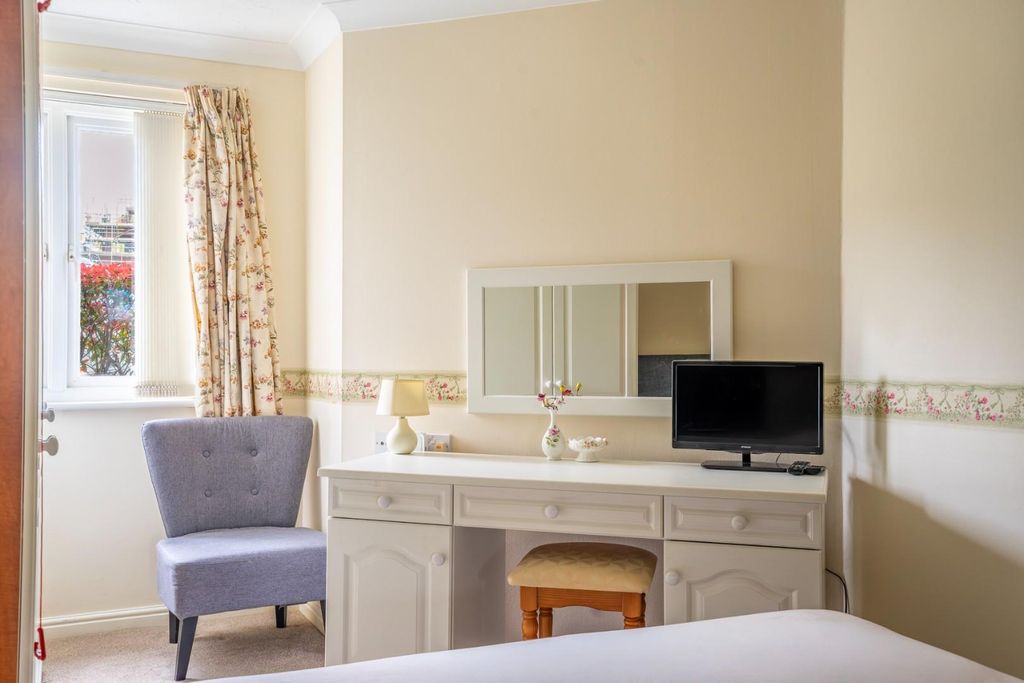 Additional image 8 of 1 bed flat for saleFairfax Court, Acomb Road, York YO24