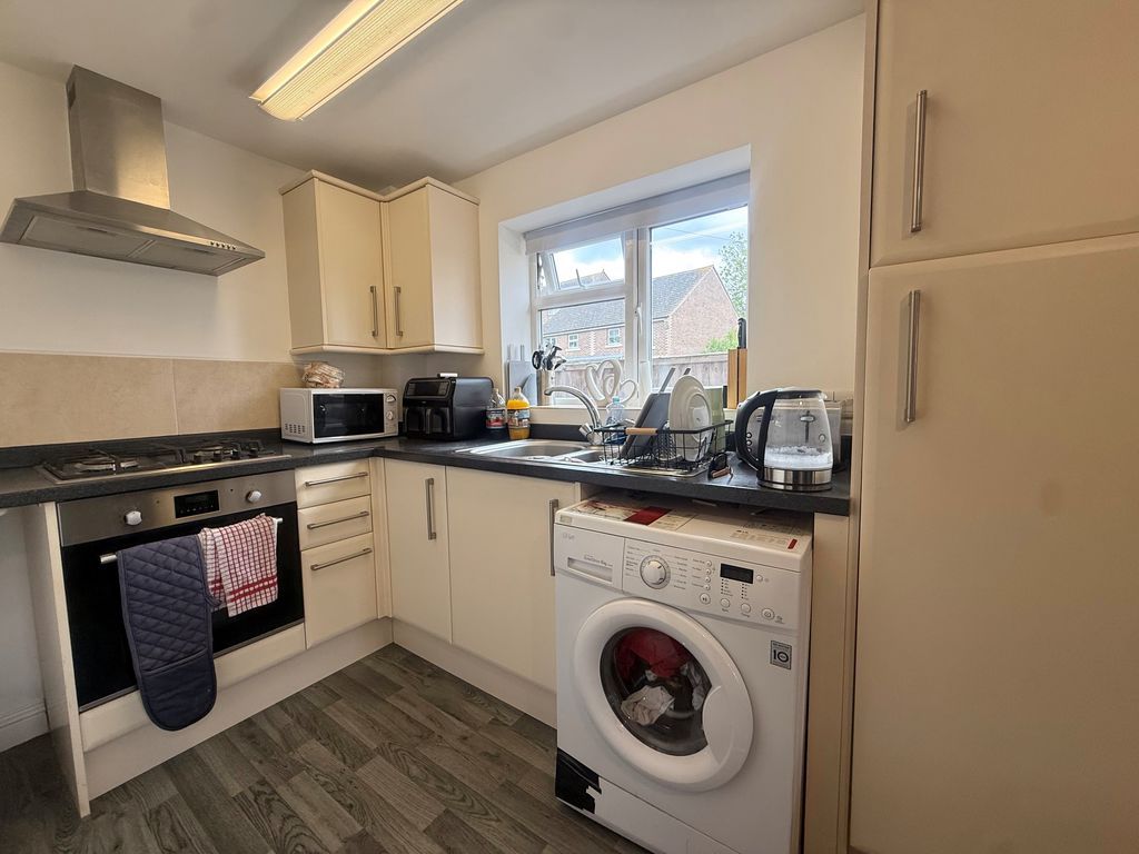 Additional image 2 of 1 bed flat to rentFlorence Road, Chichester PO19