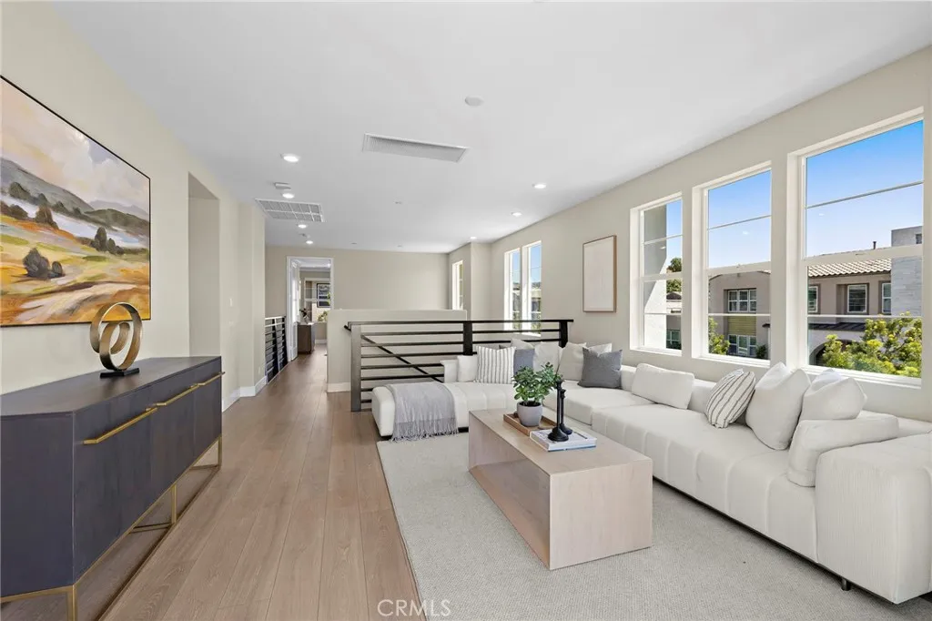 Additional image 44 of 77 Pelican Ln, Irvine, CA 92618