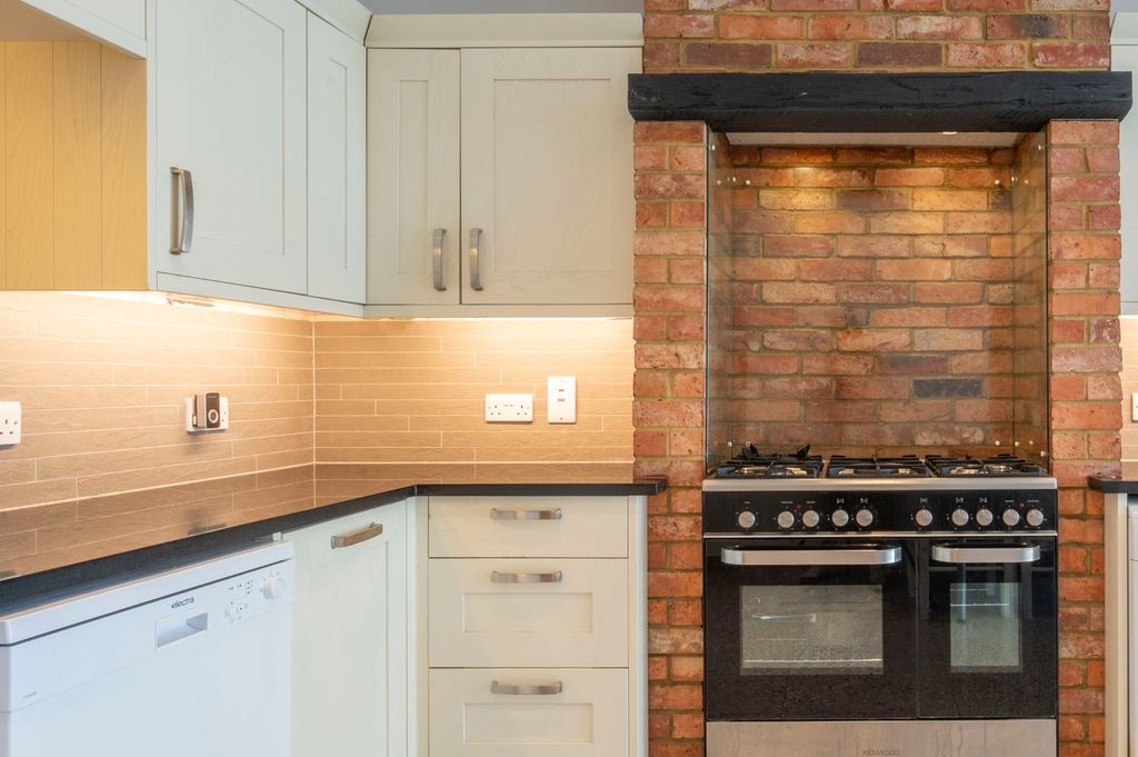 Additional image 16 of 2 bed terraced house for saleRadnor Road, Weybridge KT13