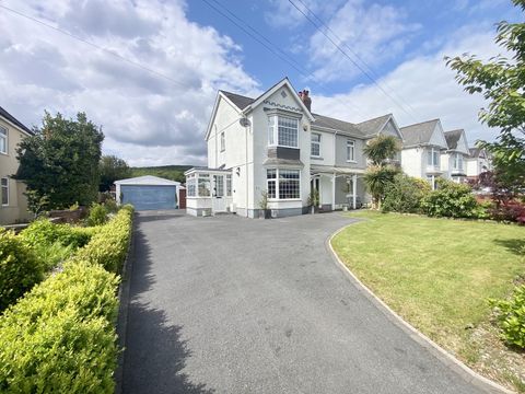 Pontardawe Road, Clydach, Swansea, City And County Of Swansea. SA6