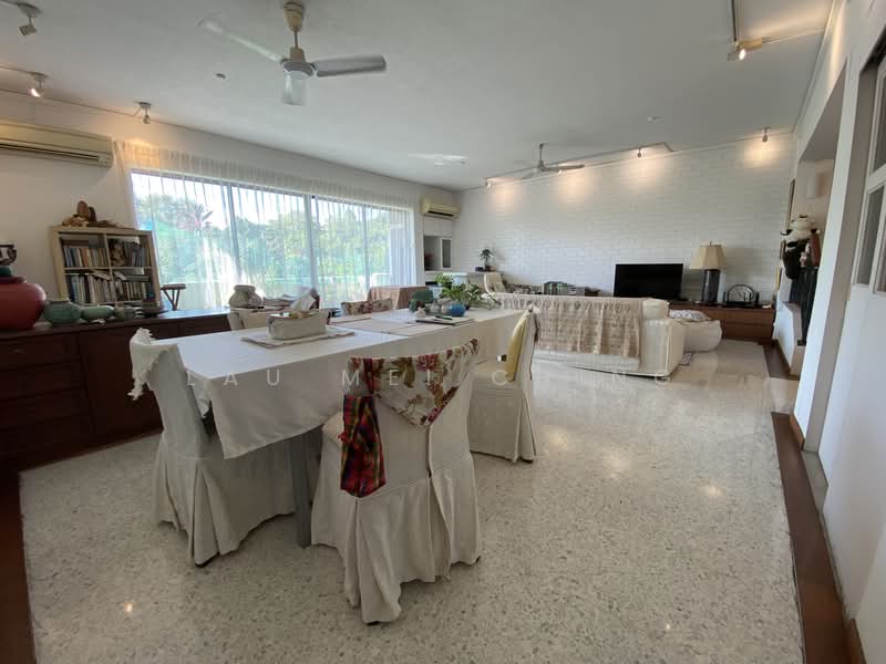 151 Cavenagh Road photo 3