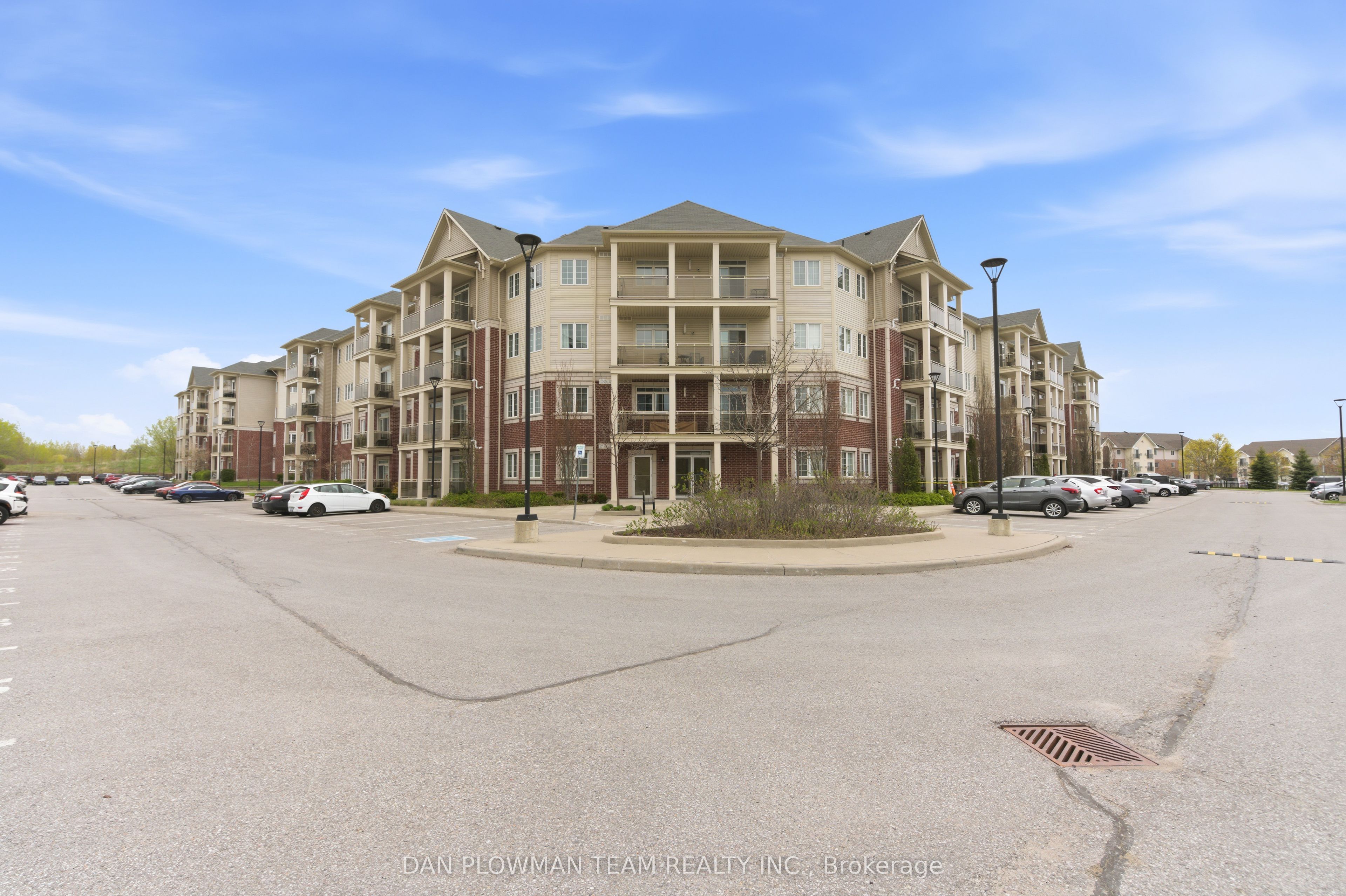 Additional image 2 of 419-84 Aspen Springs Drive, Clarington, ON, L1C 0V3