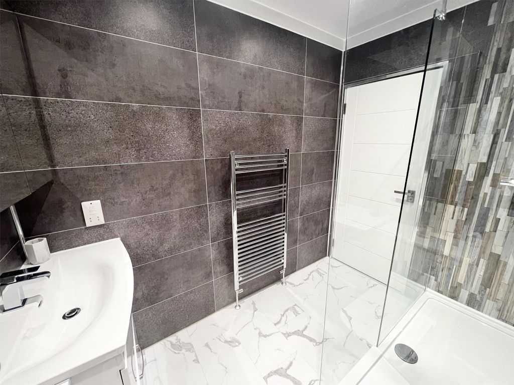 Additional image 14 of 2 bed flat for sale27 Academy Court, Irvine KA12