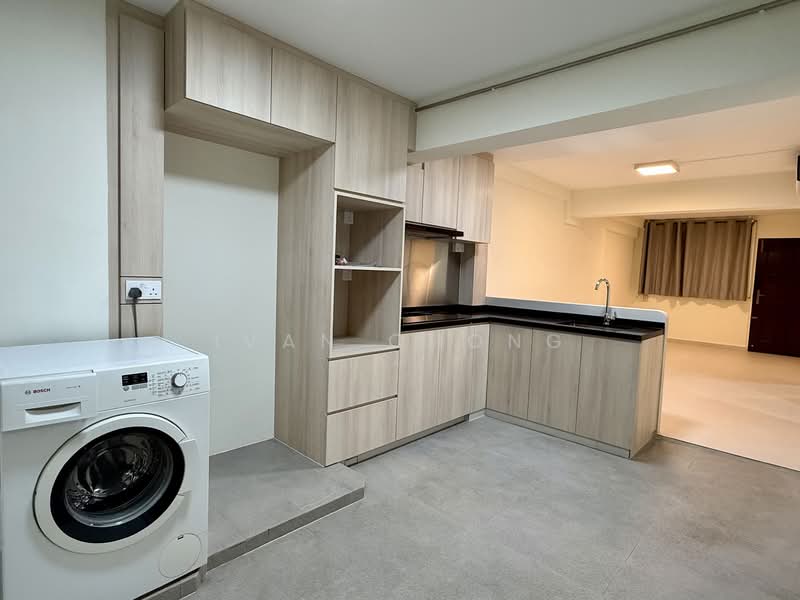9 Holland Avenue photo 5