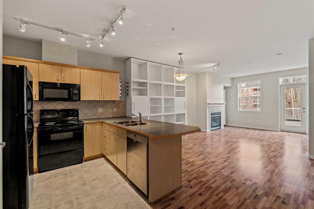 Additional image 4 of 206-3651 Marda Link SW, Calgary, AB, T3T 6J7