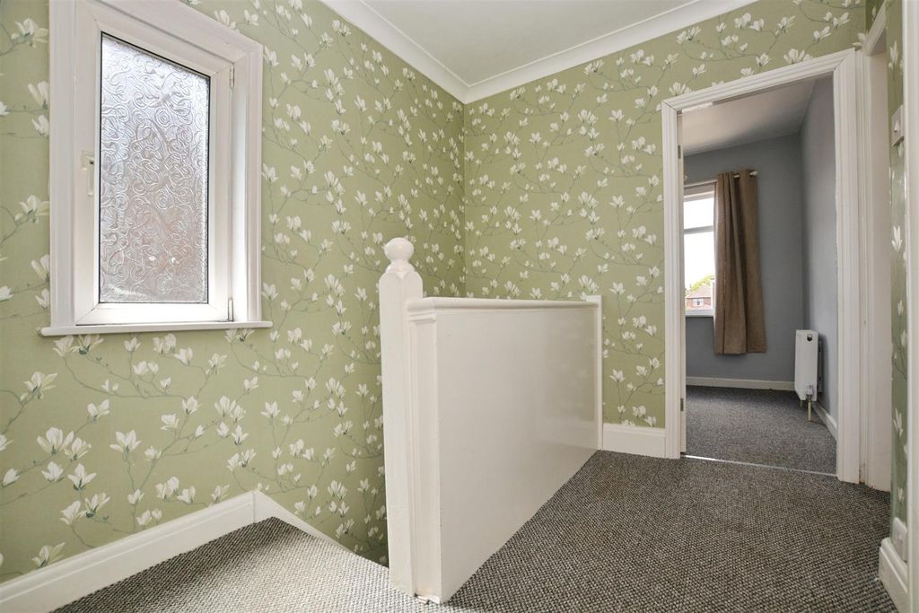 Additional image 14 of 3 bed semi-detached house to rentStockshill Road, Scunthorpe DN16