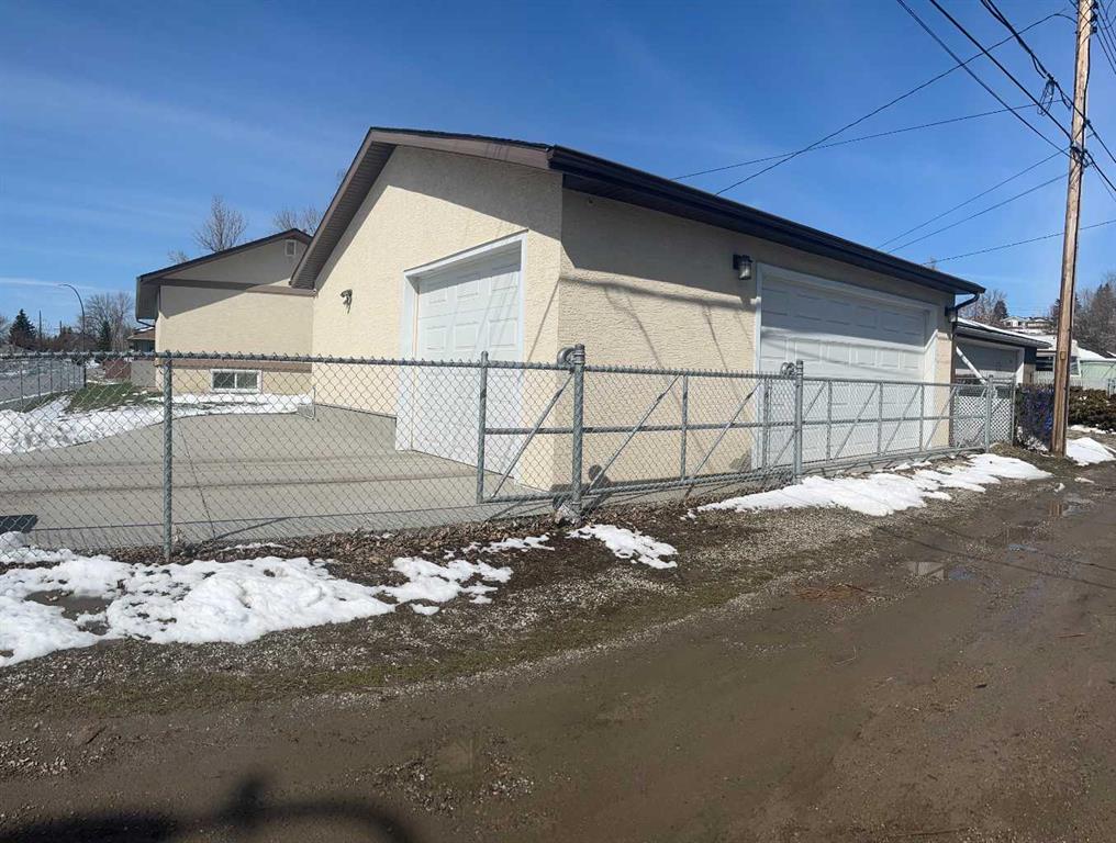 Additional image 3 of 7224 21 Street SE, Calgary, AB, T2C 0V1