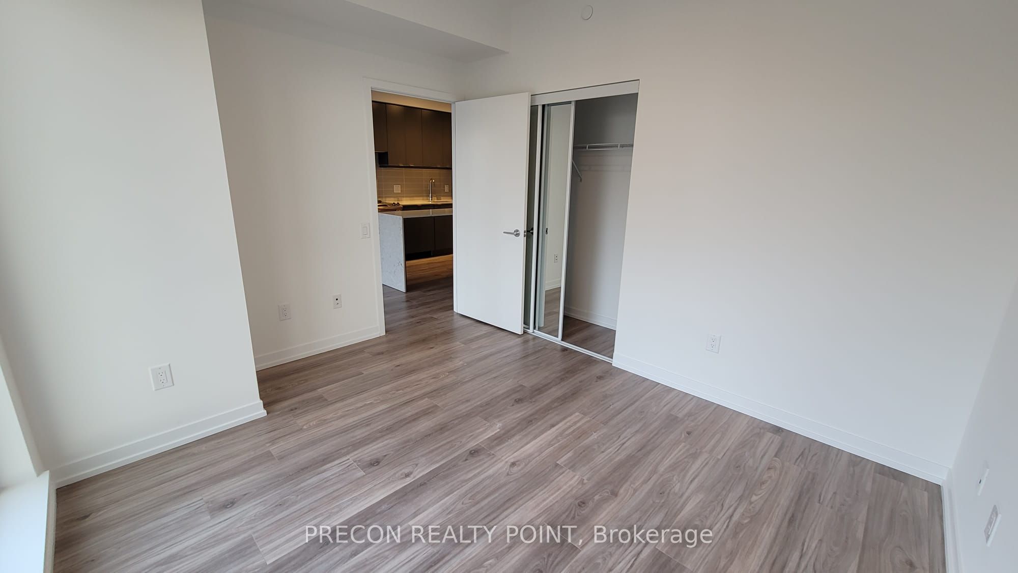 Additional image 5 of 1905-4065 Confederation Parkway, Mississauga, ON, L5B 4N1
