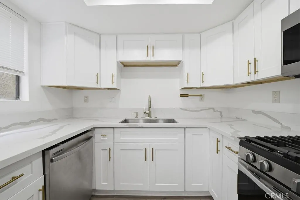 Additional image 12 of 44200 Kingtree Ave Unit 16, Lancaster, CA 93534
