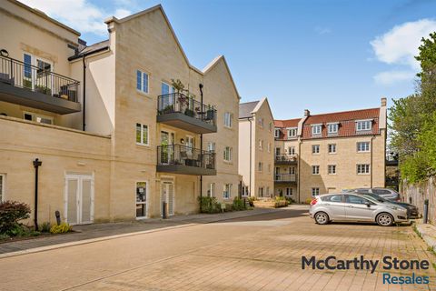 Lambrook Court, Gloucester Road, Larkhall, Bath BA1