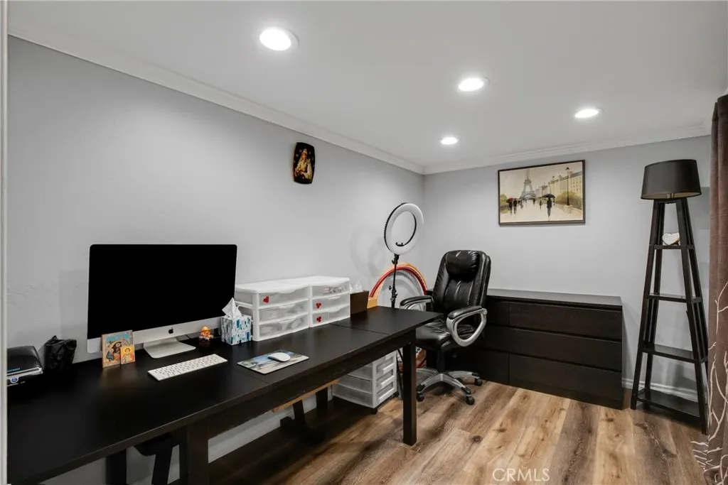 Additional image 53 of 9562 Via Bernardo, Burbank, CA 91504