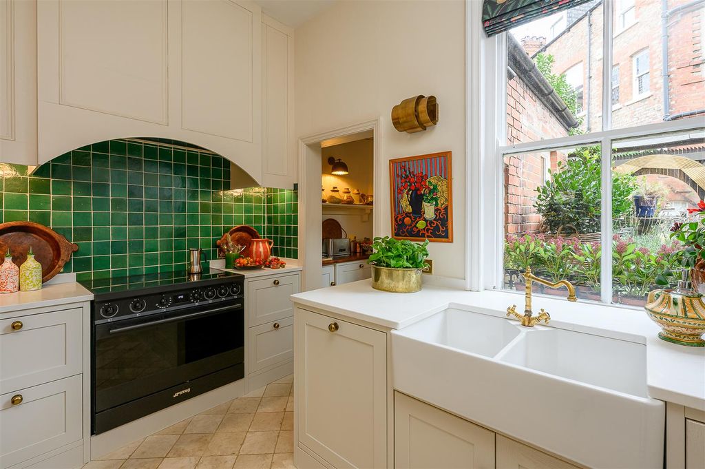 Additional image 10 of 4 bed town house for saleAlbemarle Road, York YO23