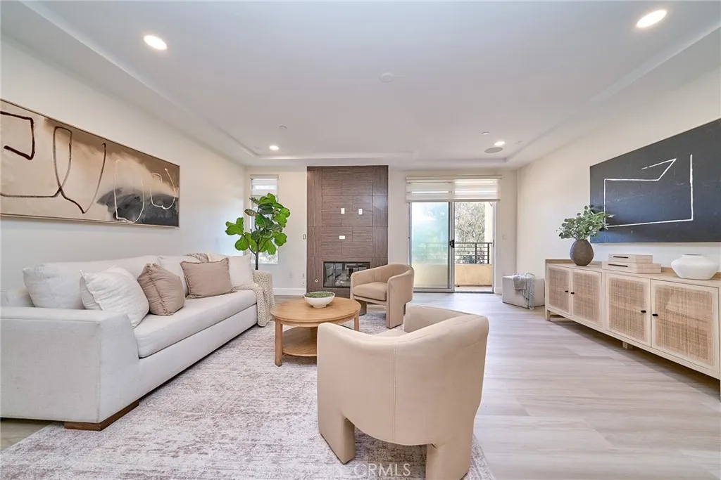 Additional image 10 of 5525 W Olympic Boulevard Unit 202, Los Angeles, CA 90036