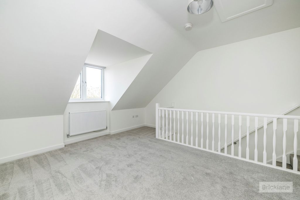 Additional image 4 of 3 bed semi-detached house to rentStonemason Way, Peterborough PE4