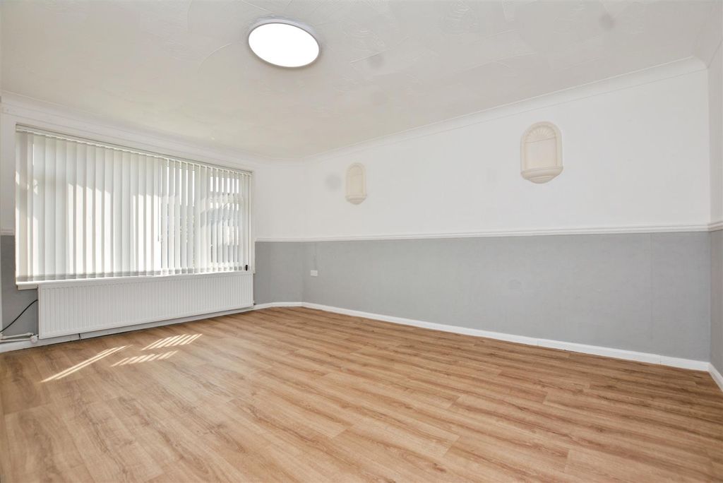 Additional image 7 of 3 bed terraced house to rentCanterbury Close, Scunthorpe DN17
